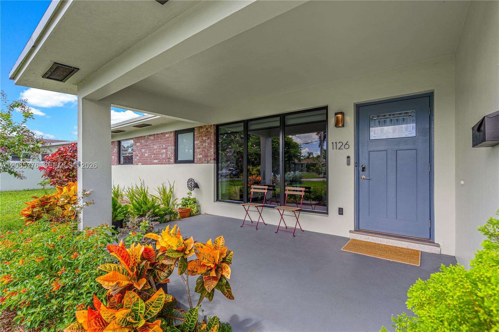 1126 Hawthorne Cir, Hollywood, FL 33021 - For Sale photo 3