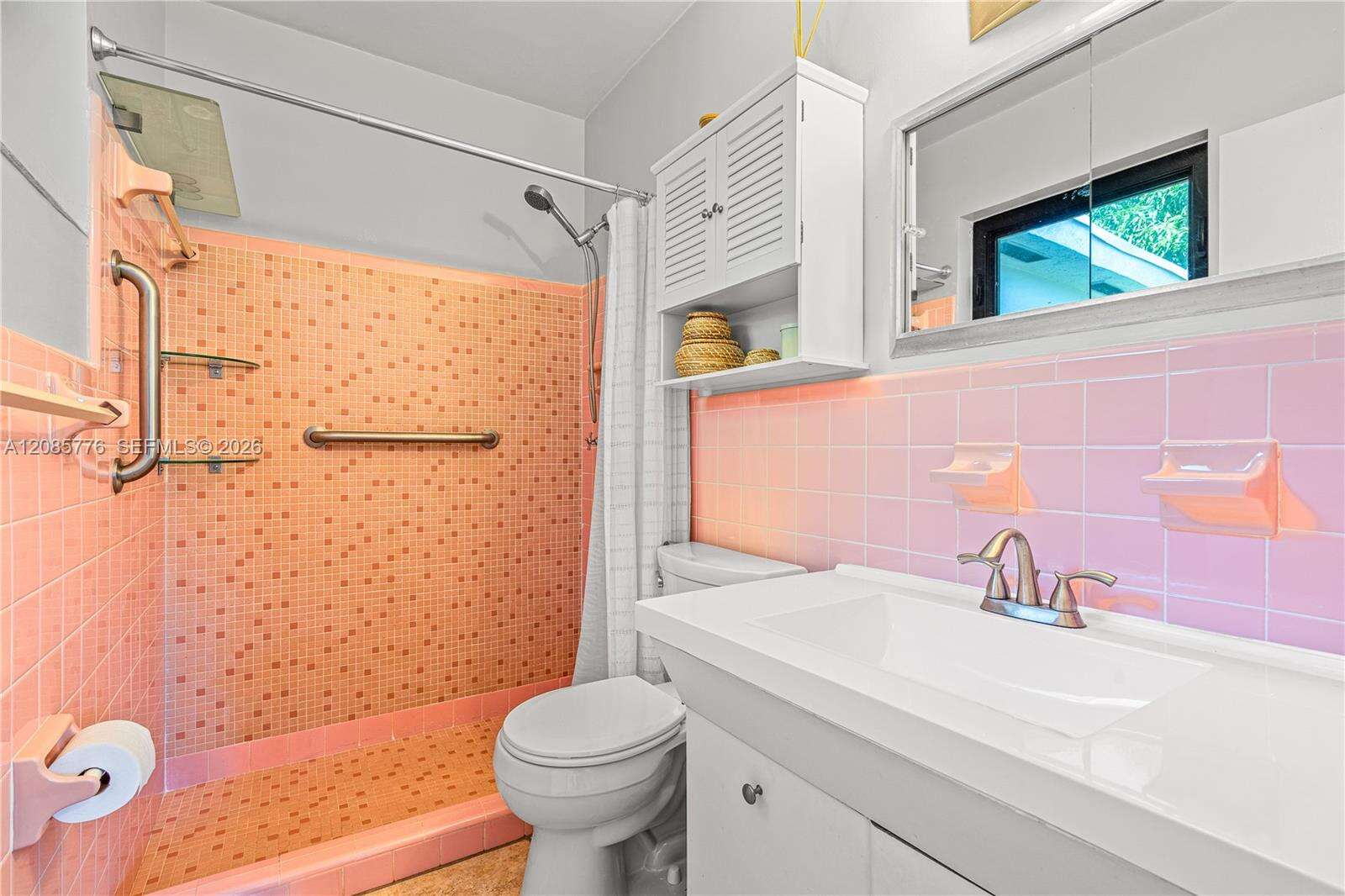 1126 Hawthorne Cir, Hollywood, FL 33021 - For Sale photo 24