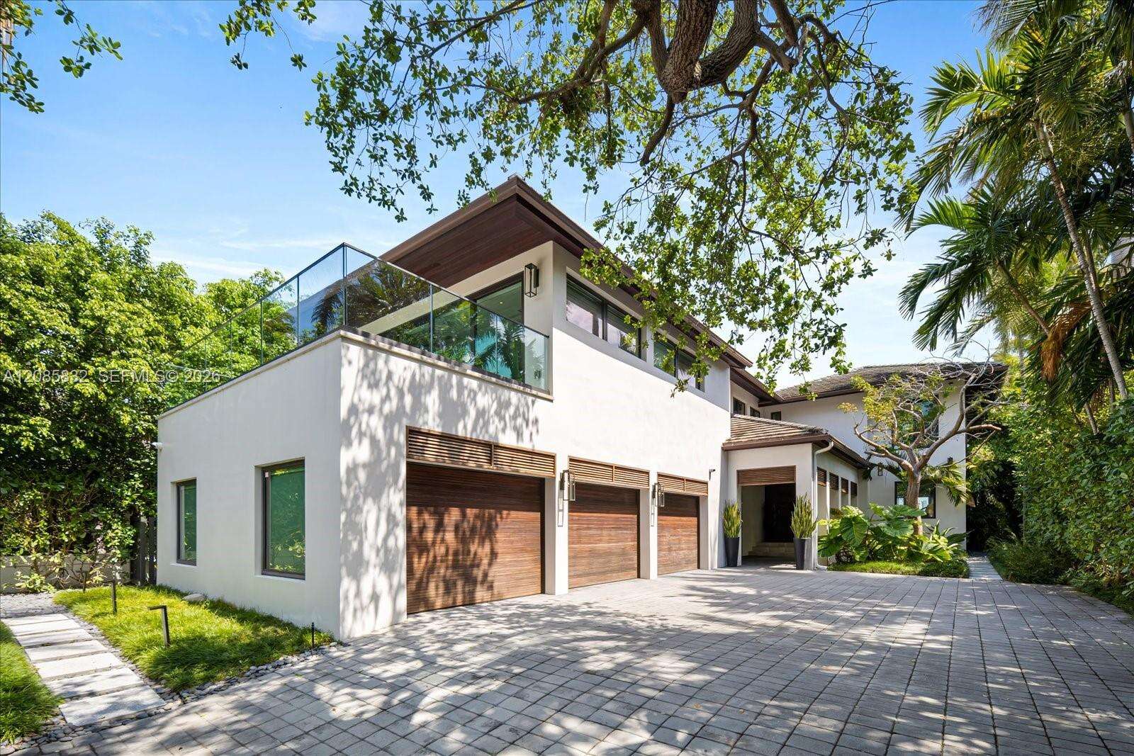 401 Rivo Alto Dr, Miami Beach, FL 33139 - For Sale photo 2