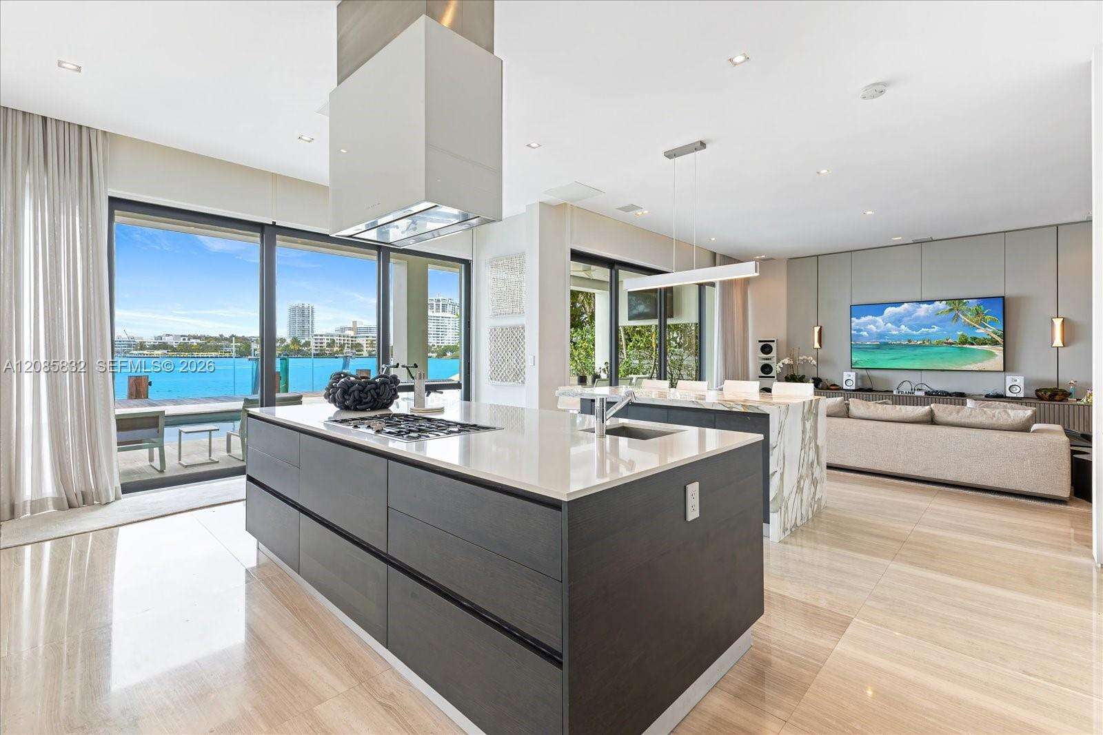 401 Rivo Alto Dr, Miami Beach, FL 33139 - For Sale photo 14