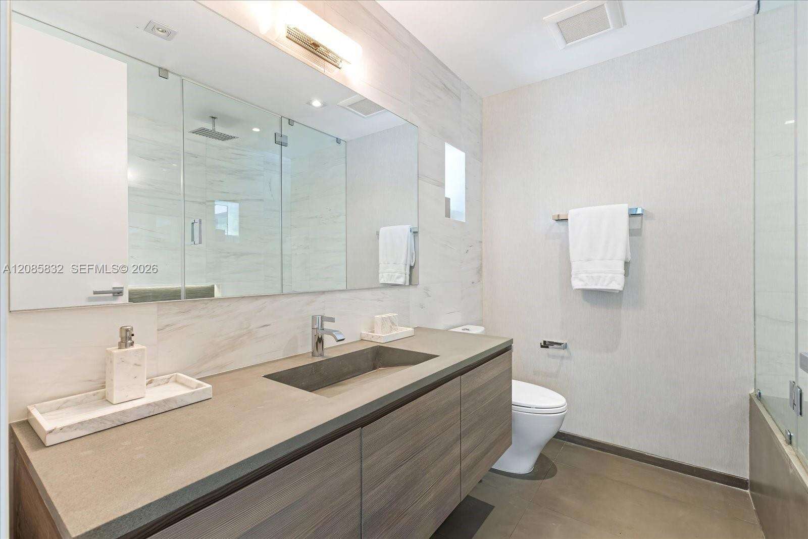 401 Rivo Alto Dr, Miami Beach, FL 33139 - For Sale photo 26