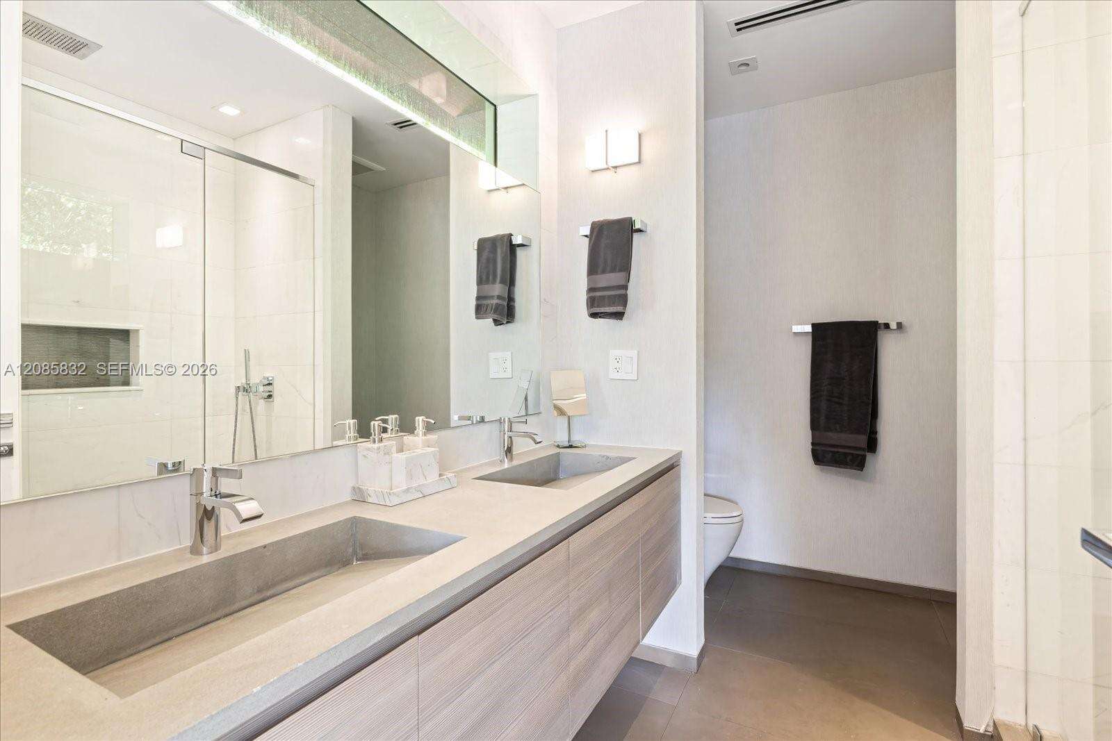 401 Rivo Alto Dr, Miami Beach, FL 33139 - For Sale photo 32