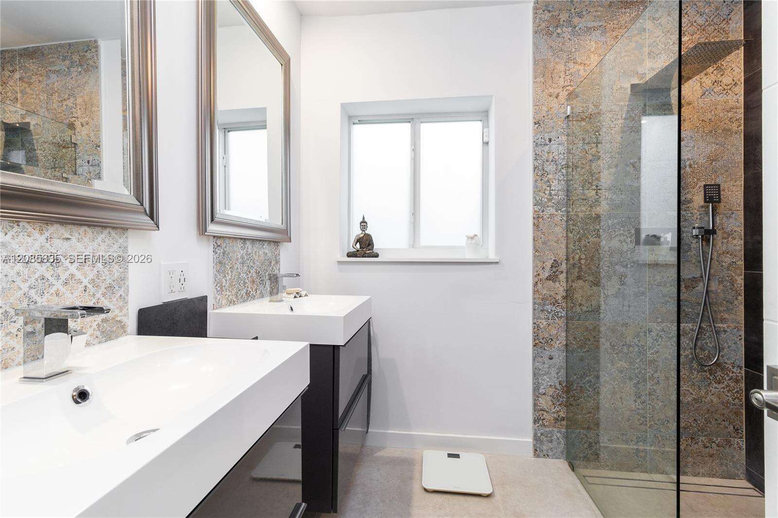 661 86th St, Miami Beach, FL 33141 - For Sale photo 10