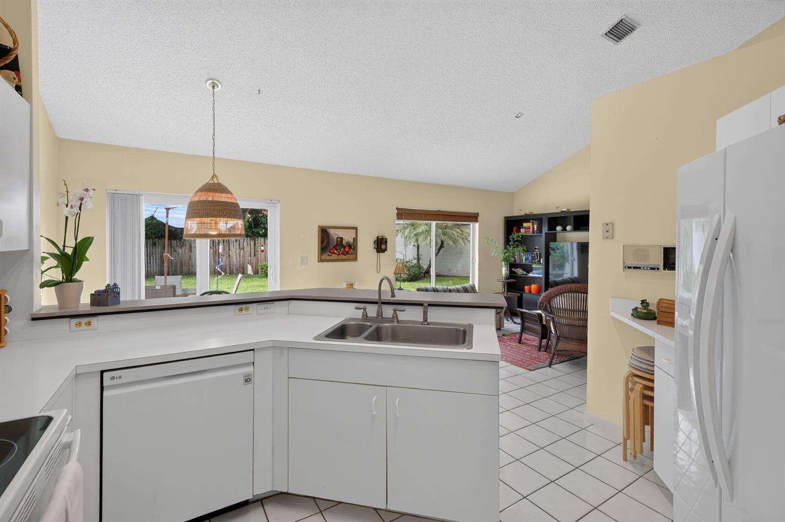 2640 Cayenne, Cooper City, FL 33026 - For Sale photo 24
