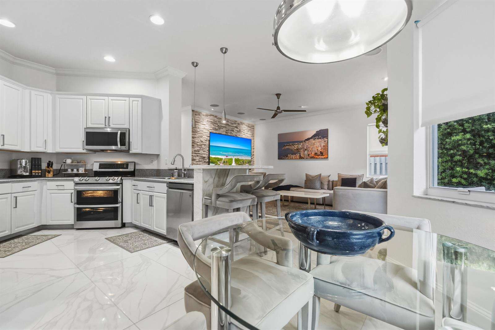 7372 18th, Pembroke Pines, FL 33024 - For Sale photo 21
