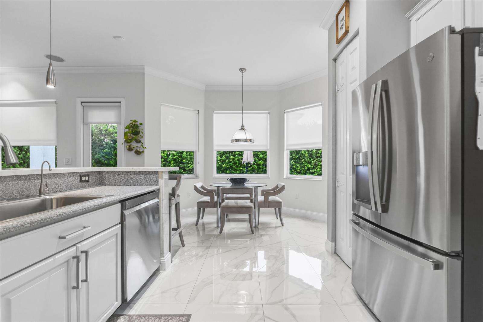 7372 18th, Pembroke Pines, FL 33024 - For Sale photo 22