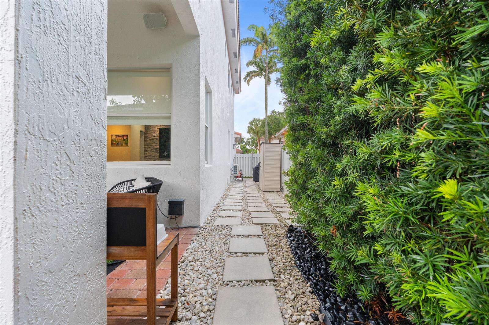 7372 18th, Pembroke Pines, FL 33024 - For Sale photo 49