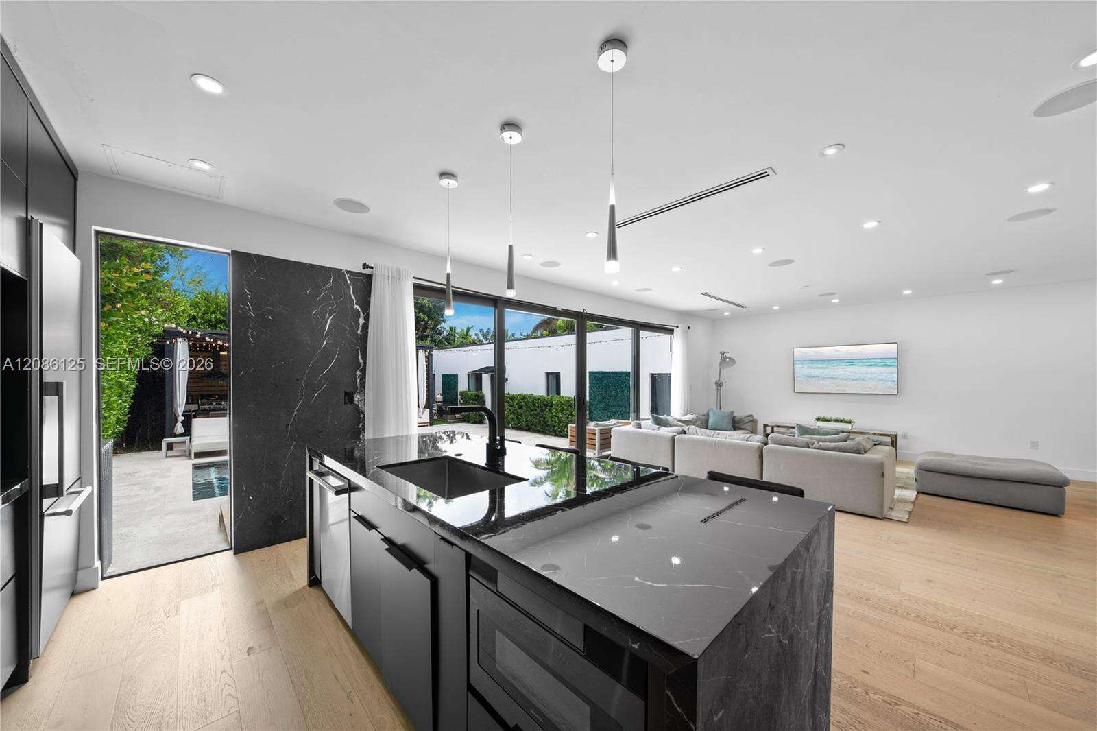 31 51st St, Miami, FL 33137 - For Sale photo 13