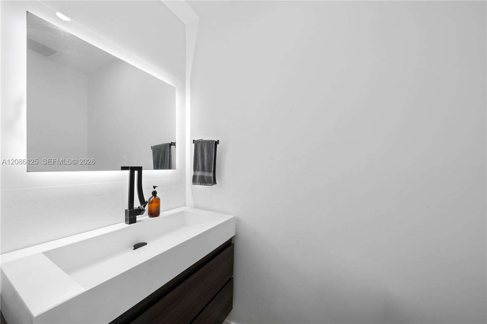 31 51st St, Miami, FL 33137 - For Sale photo 14
