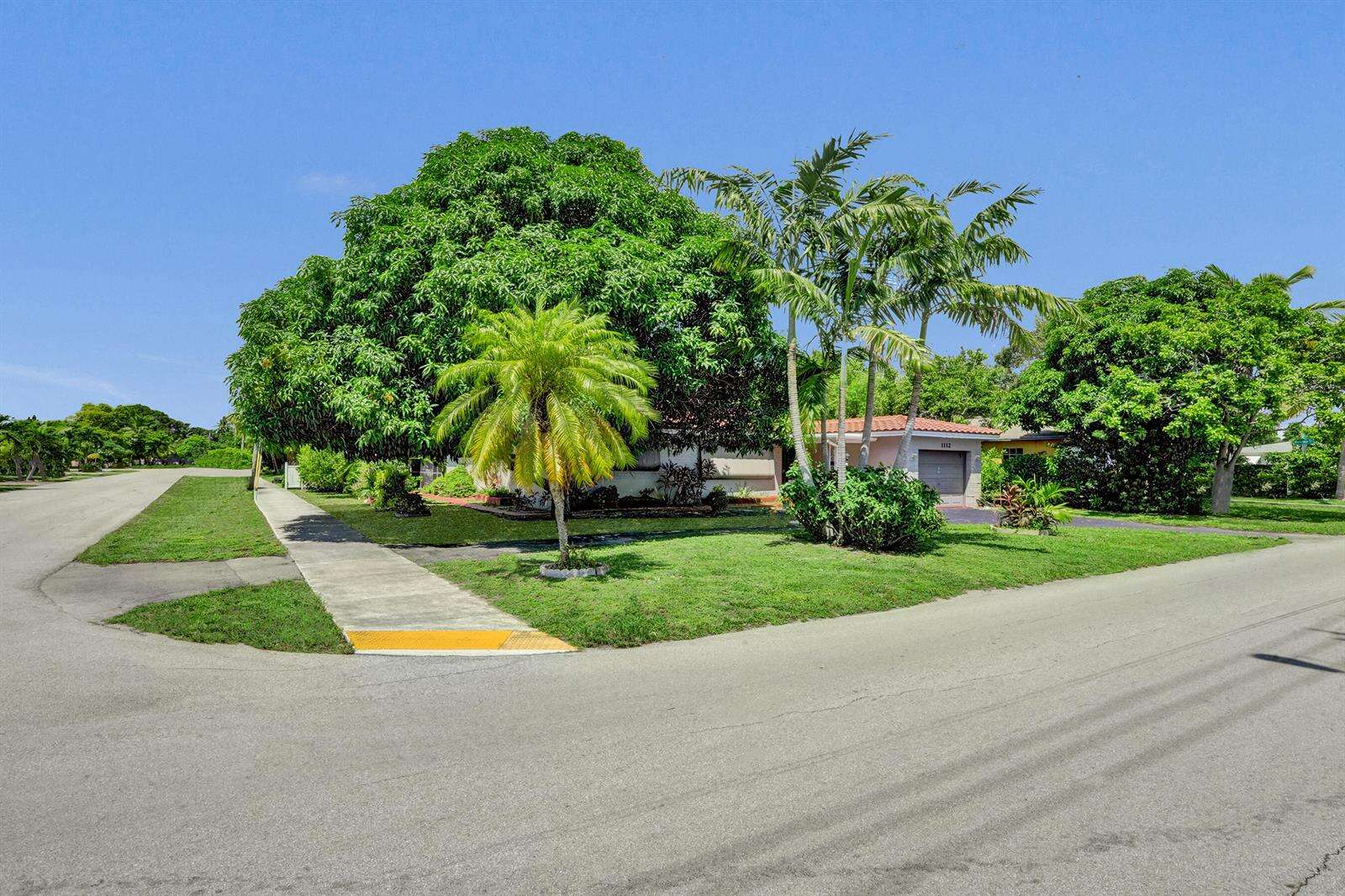1112 22nd, Hollywood, FL 33020 - For Sale photo 5