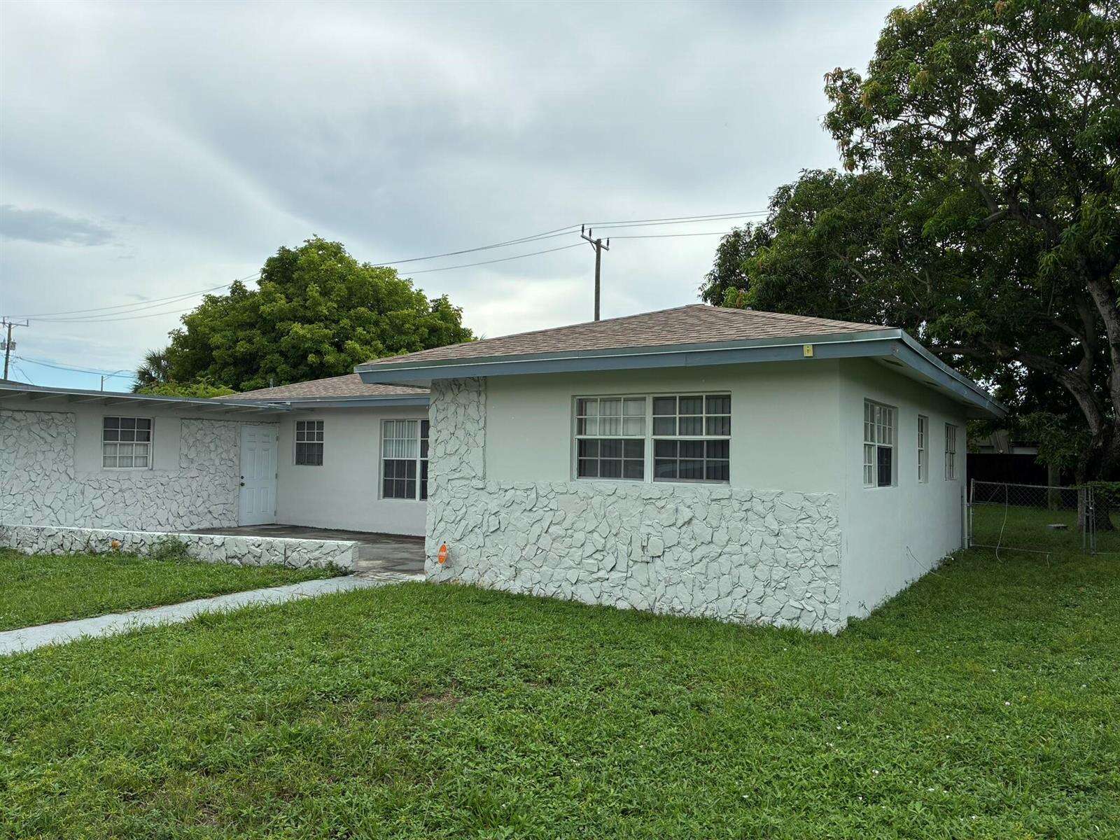 3307 Auburn, Fort Lauderdale, FL 33312 - For Sale photo 2