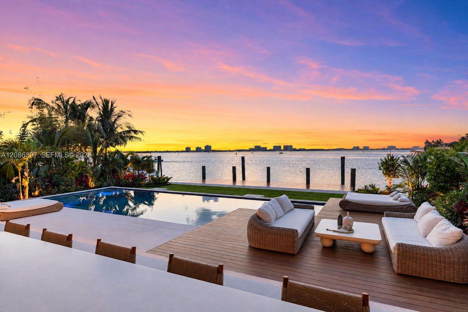 857 Shore Dr, Miami Beach, FL 33141 - For Sale photo 1
