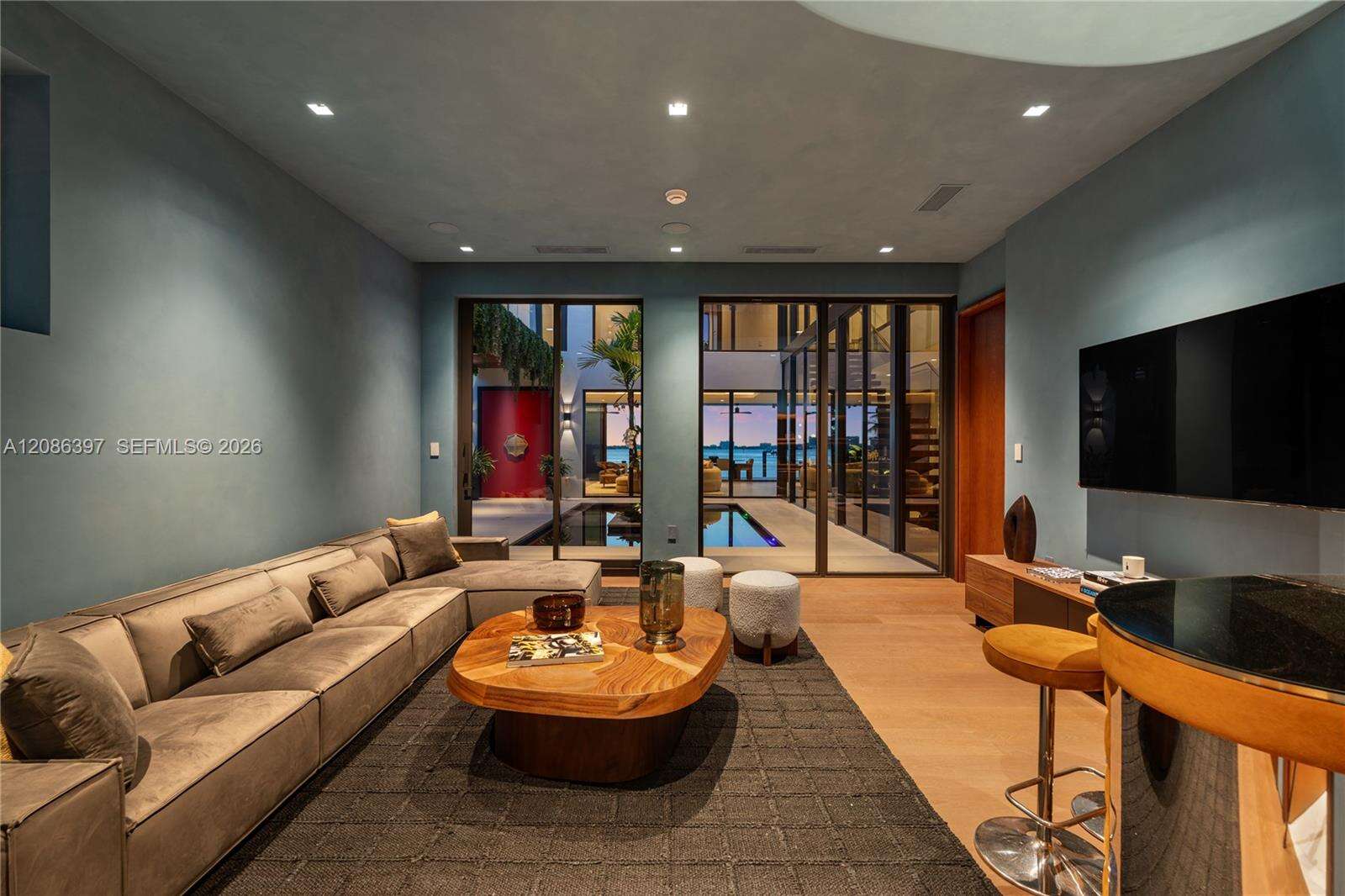 857 Shore Dr, Miami Beach, FL 33141 - For Sale photo 29