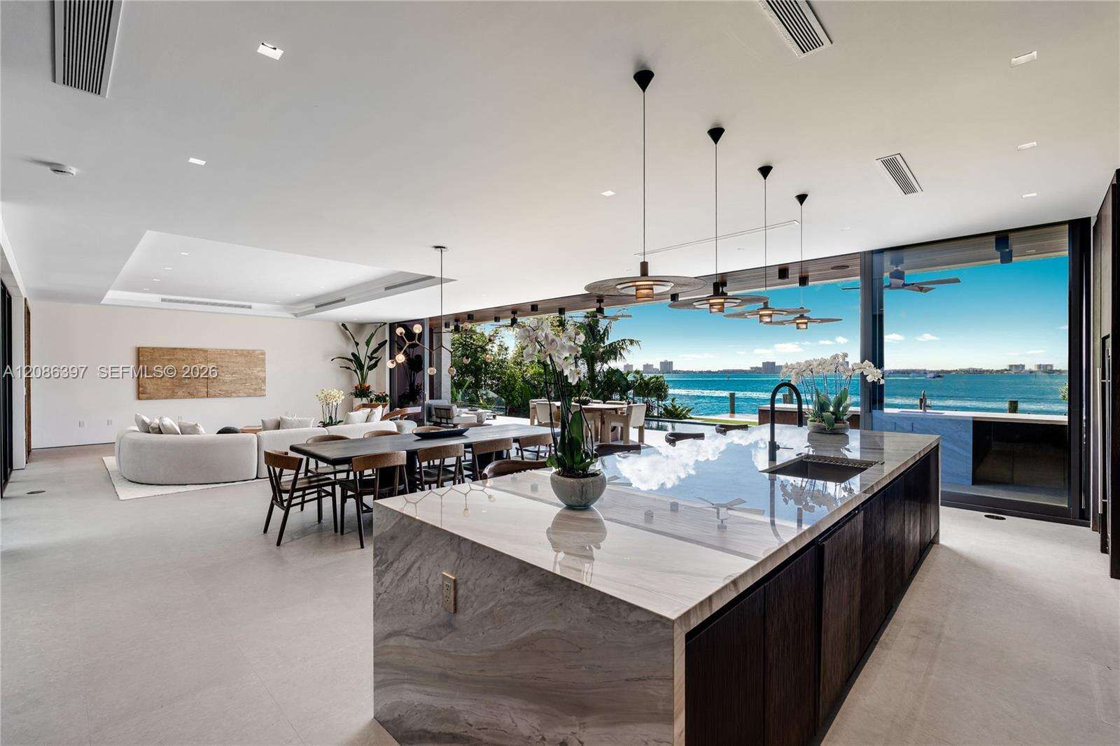 857 Shore Dr, Miami Beach, FL 33141 - For Sale photo 4