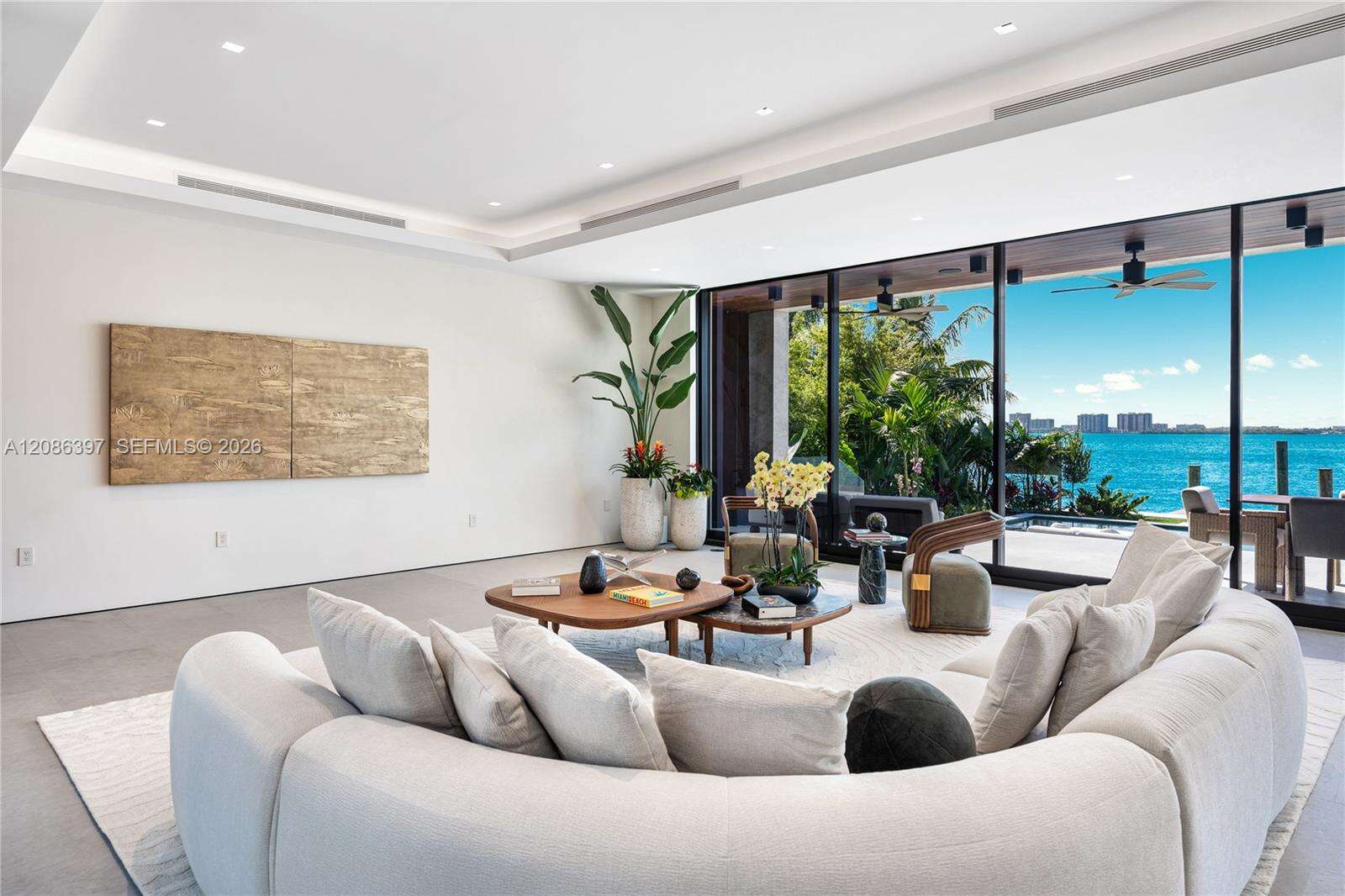 857 Shore Dr, Miami Beach, FL 33141 - For Sale photo 9