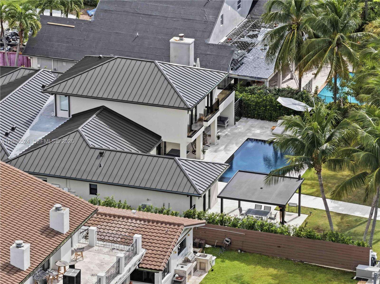 415 Holiday Dr, Hallandale Beach, FL 33009 - For Sale photo 13