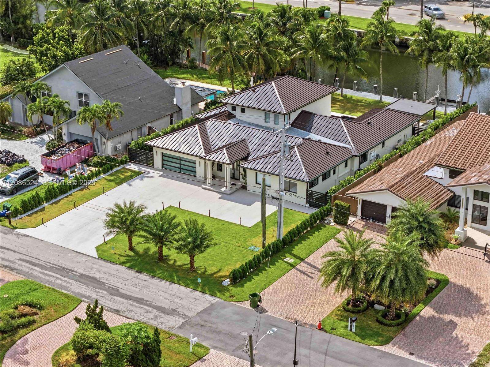 415 Holiday Dr, Hallandale Beach, FL 33009 - For Sale photo 18