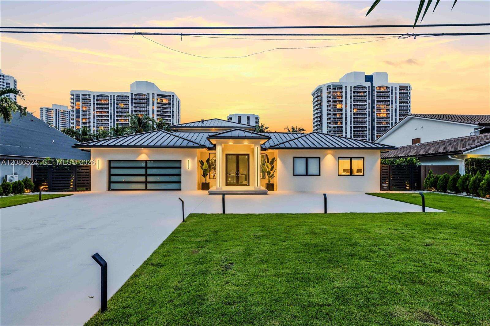 415 Holiday Dr, Hallandale Beach, FL 33009 - For Sale photo 5