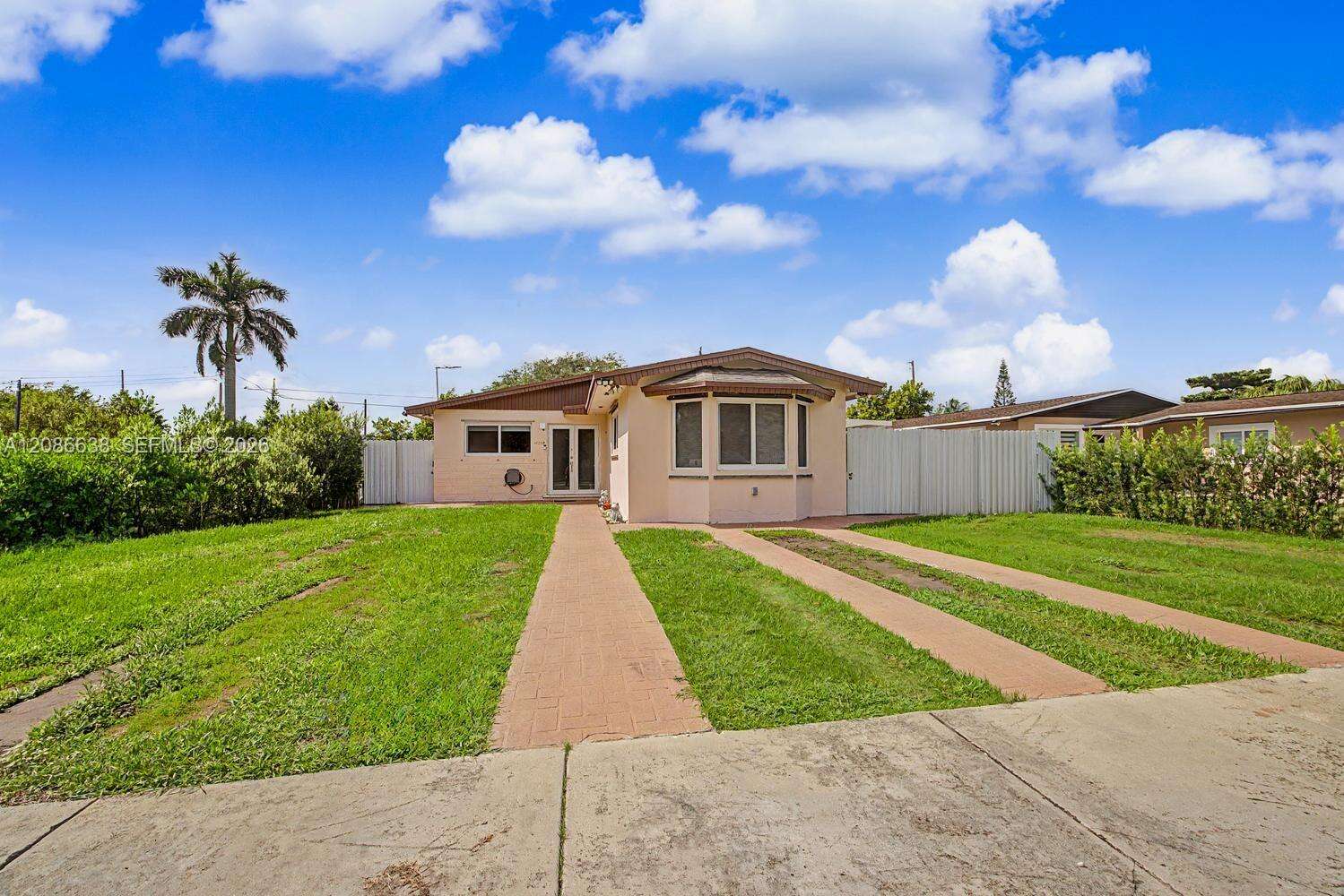 17330 302nd St, Homestead, FL 33030 - For Sale photo 2