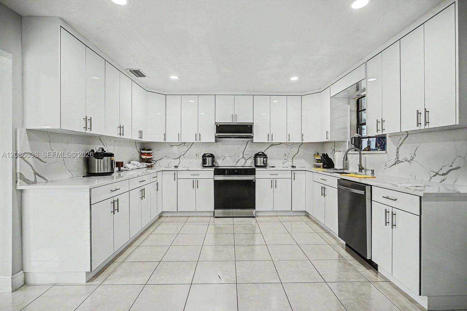 17330 302nd St, Homestead, FL 33030 - For Sale photo 4