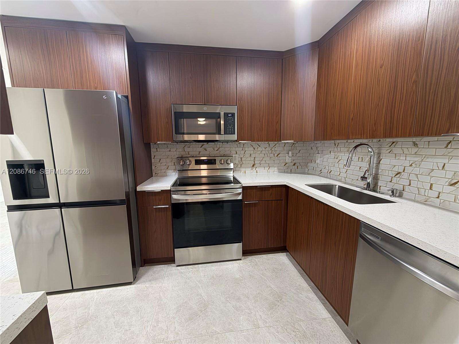 1610 70th Ave, Hollywood, FL 33024 - For Sale photo 3