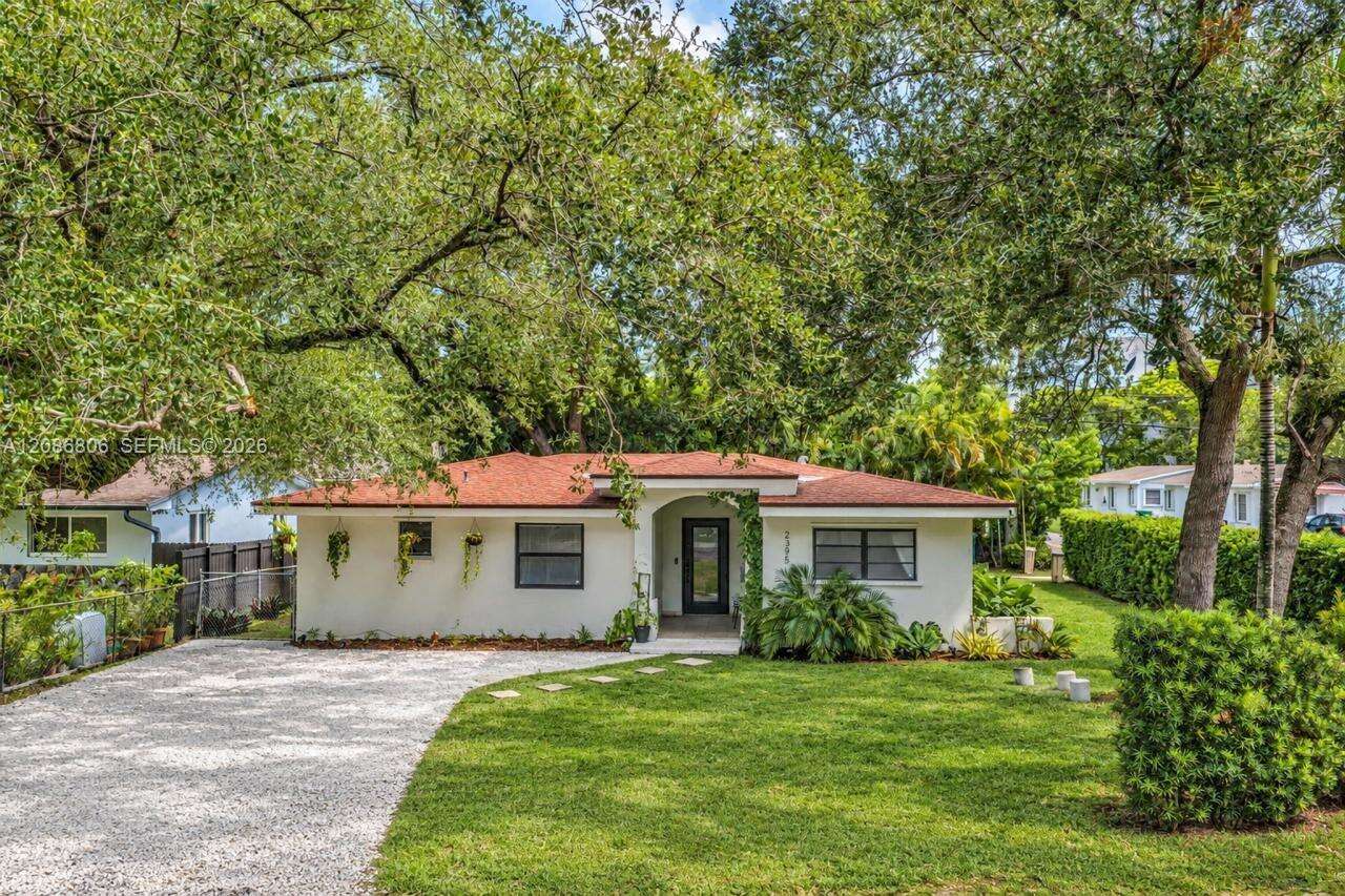 2395 184th Ter, North Miami Beach, FL 33160 - For Sale photo 1