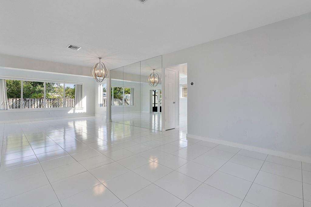 2475 214th St, Aventura, FL 33180 - For Sale photo 4