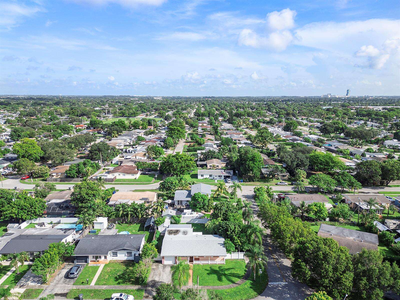 7081 Taylor, Hollywood, FL 33024 - For Sale photo 4