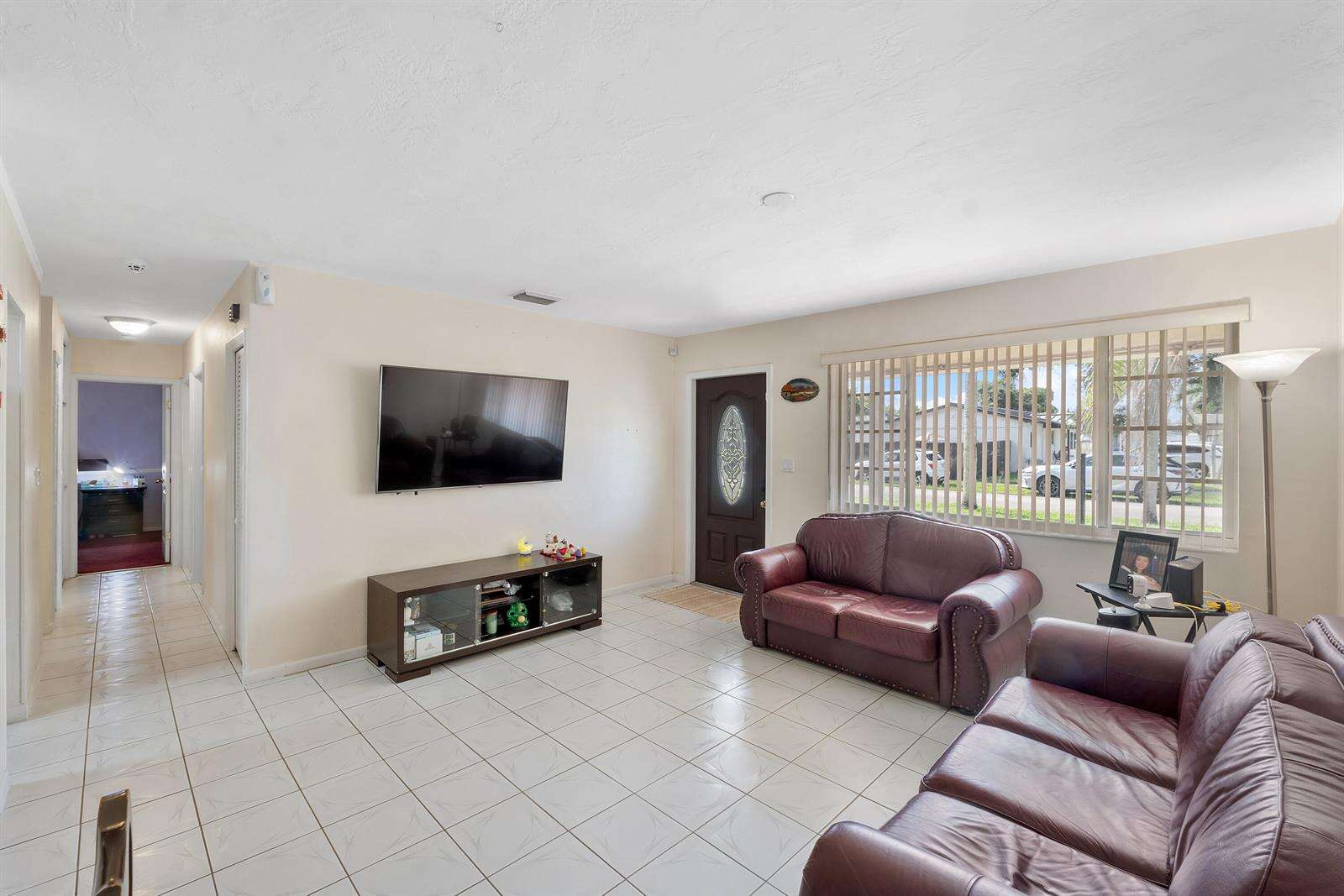 7081 Taylor, Hollywood, FL 33024 - For Sale photo 6