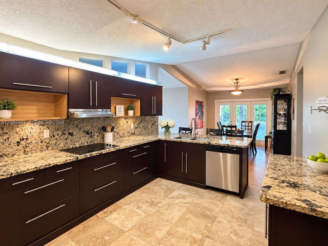 14760 156th St, Miami, FL 33187 - For Sale photo 4
