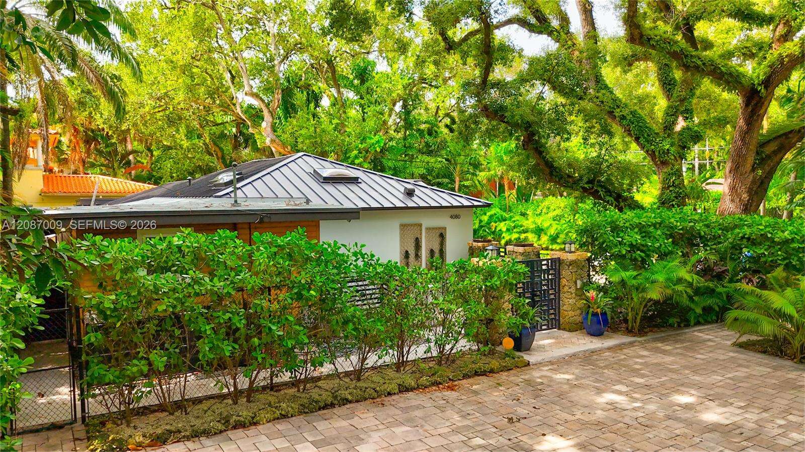 4080 Lybyer Ave, Miami, FL 33133 - For Sale photo 1