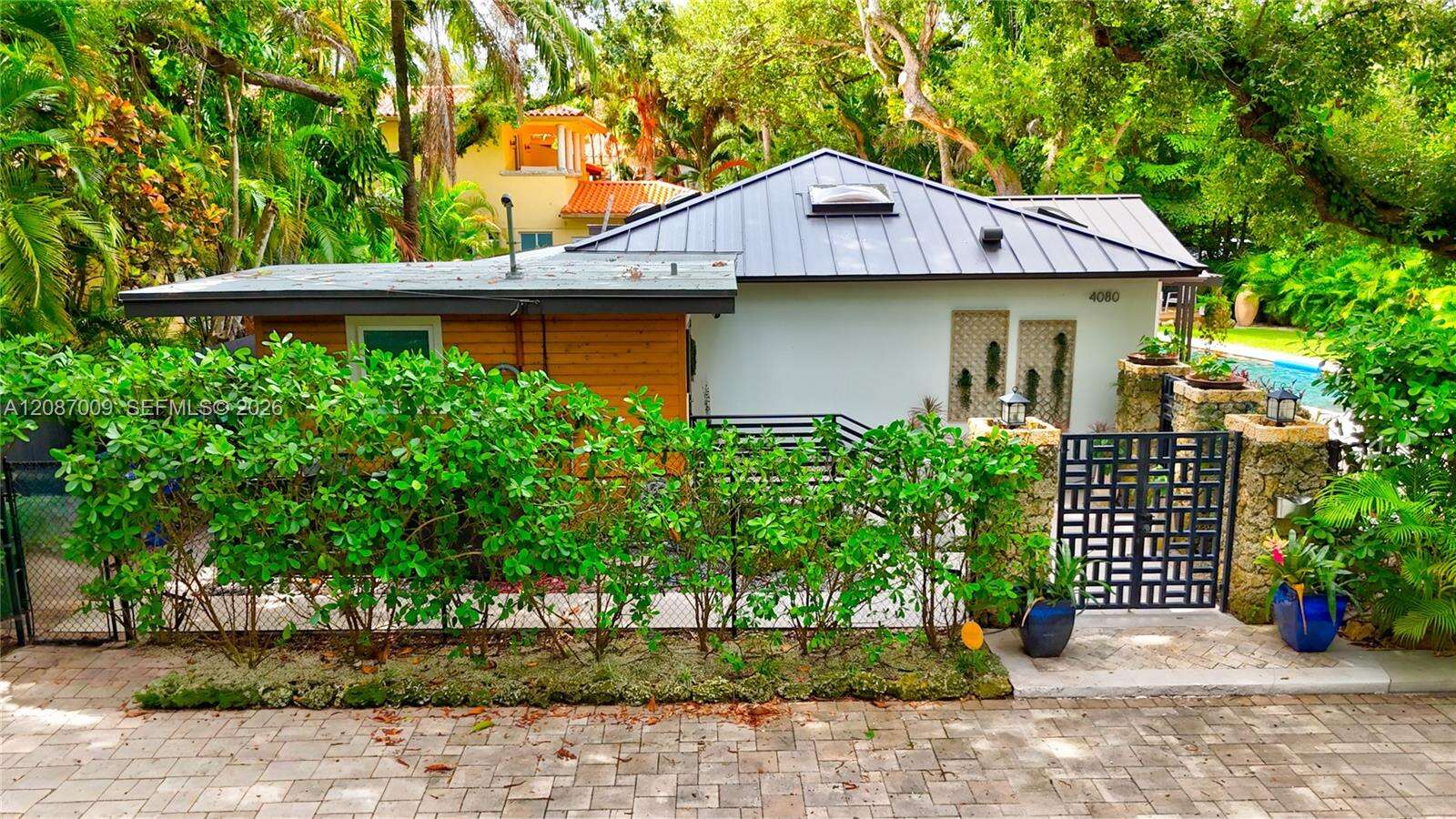 4080 Lybyer Ave, Miami, FL 33133 - For Sale photo 2