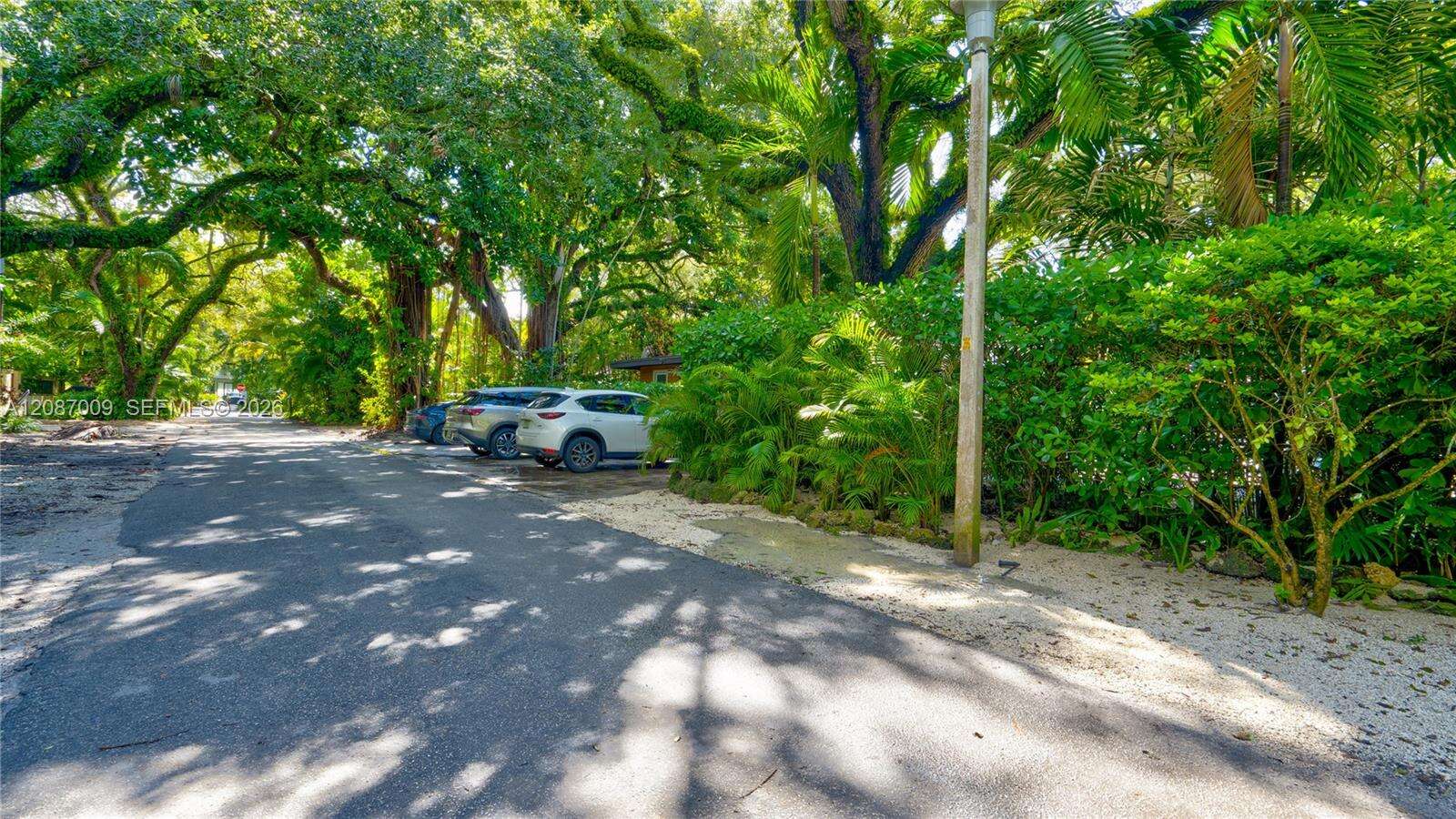 4080 Lybyer Ave, Miami, FL 33133 - For Sale photo 51