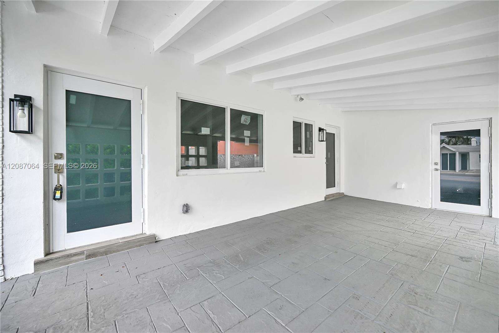 1018 7th St, Hallandale Beach, FL 33009 - For Sale photo 2