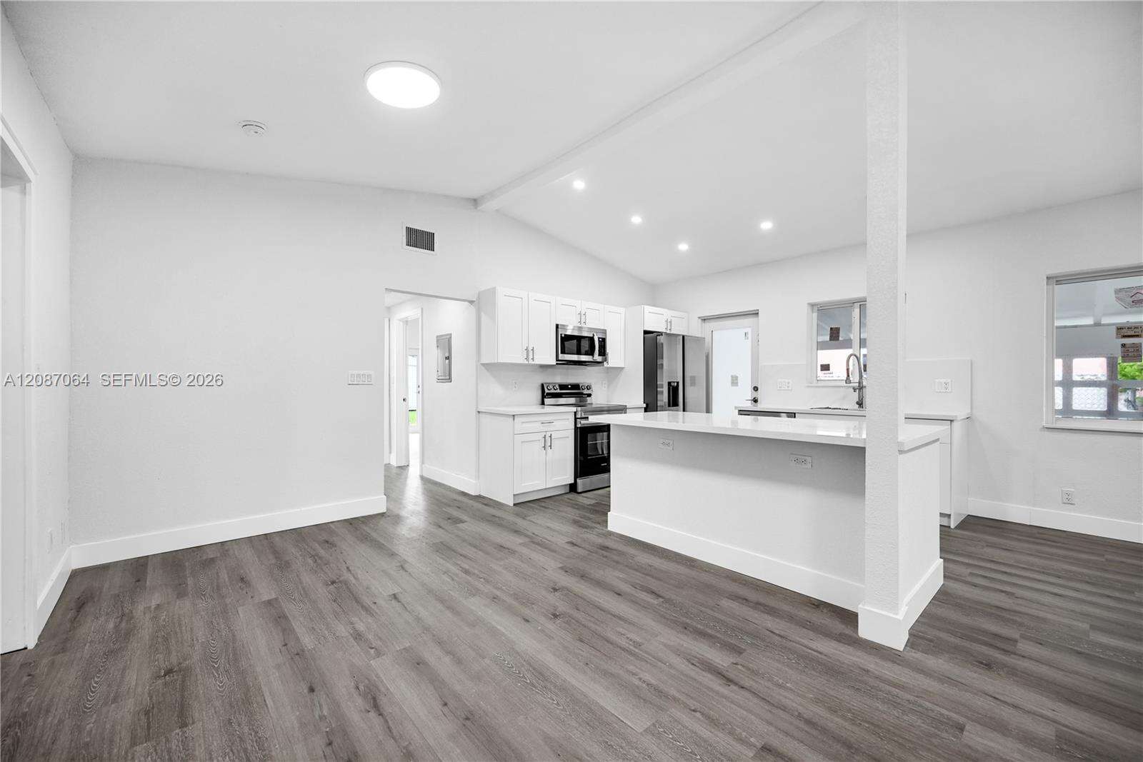 1018 7th St, Hallandale Beach, FL 33009 - For Sale photo 17