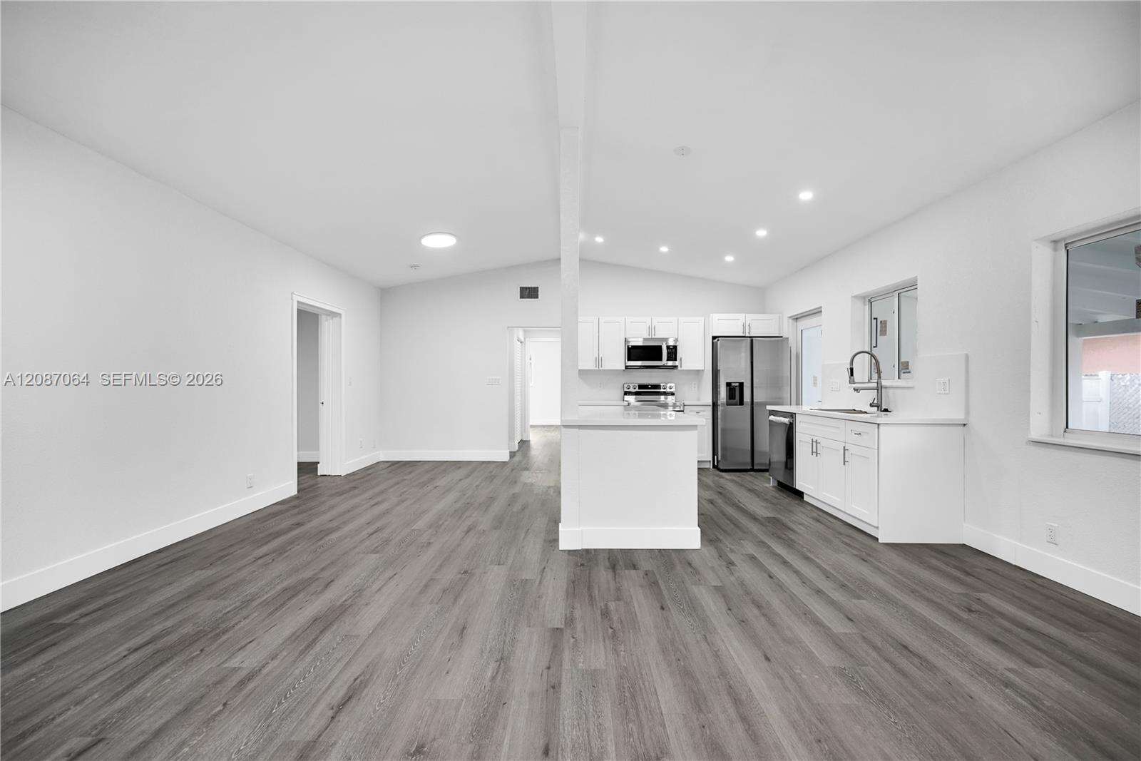 1018 7th St, Hallandale Beach, FL 33009 - For Sale photo 18