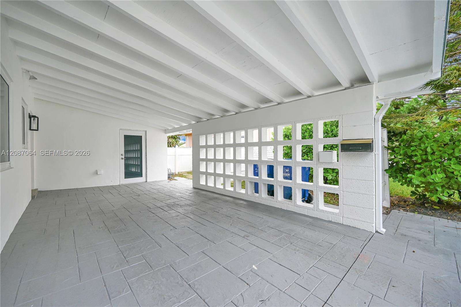 1018 7th St, Hallandale Beach, FL 33009 - For Sale photo 3