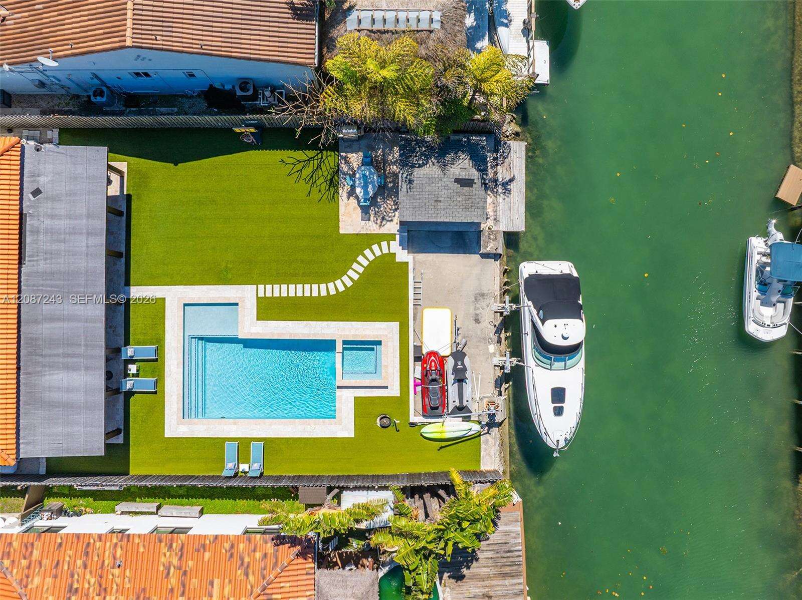 7940 Hawthorne Ave, Miami Beach, FL 33141 - For Sale photo 2