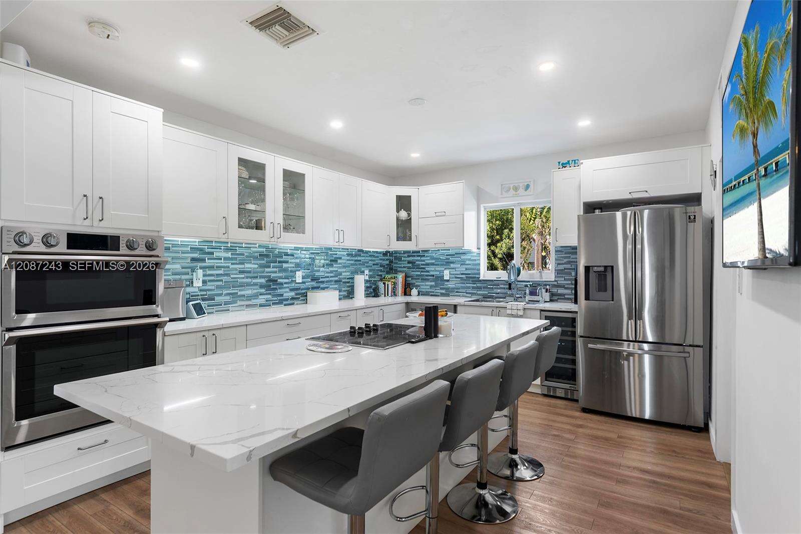 7940 Hawthorne Ave, Miami Beach, FL 33141 - For Sale photo 14
