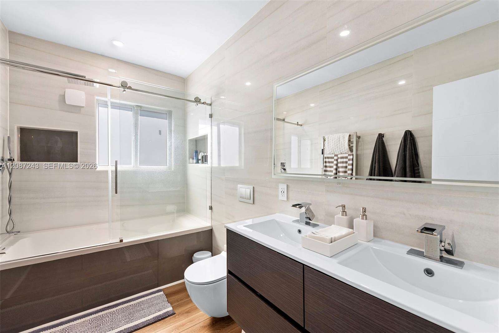 7940 Hawthorne Ave, Miami Beach, FL 33141 - For Sale photo 23