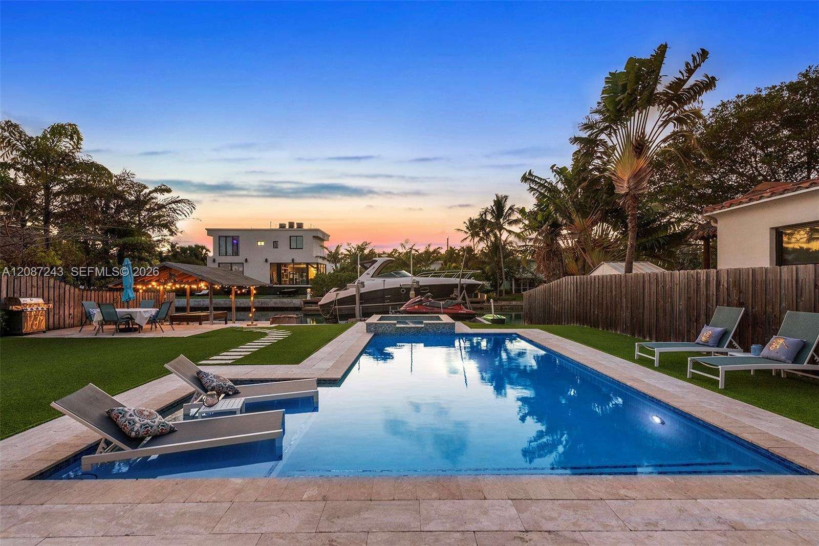 7940 Hawthorne Ave, Miami Beach, FL 33141 - For Sale photo 6