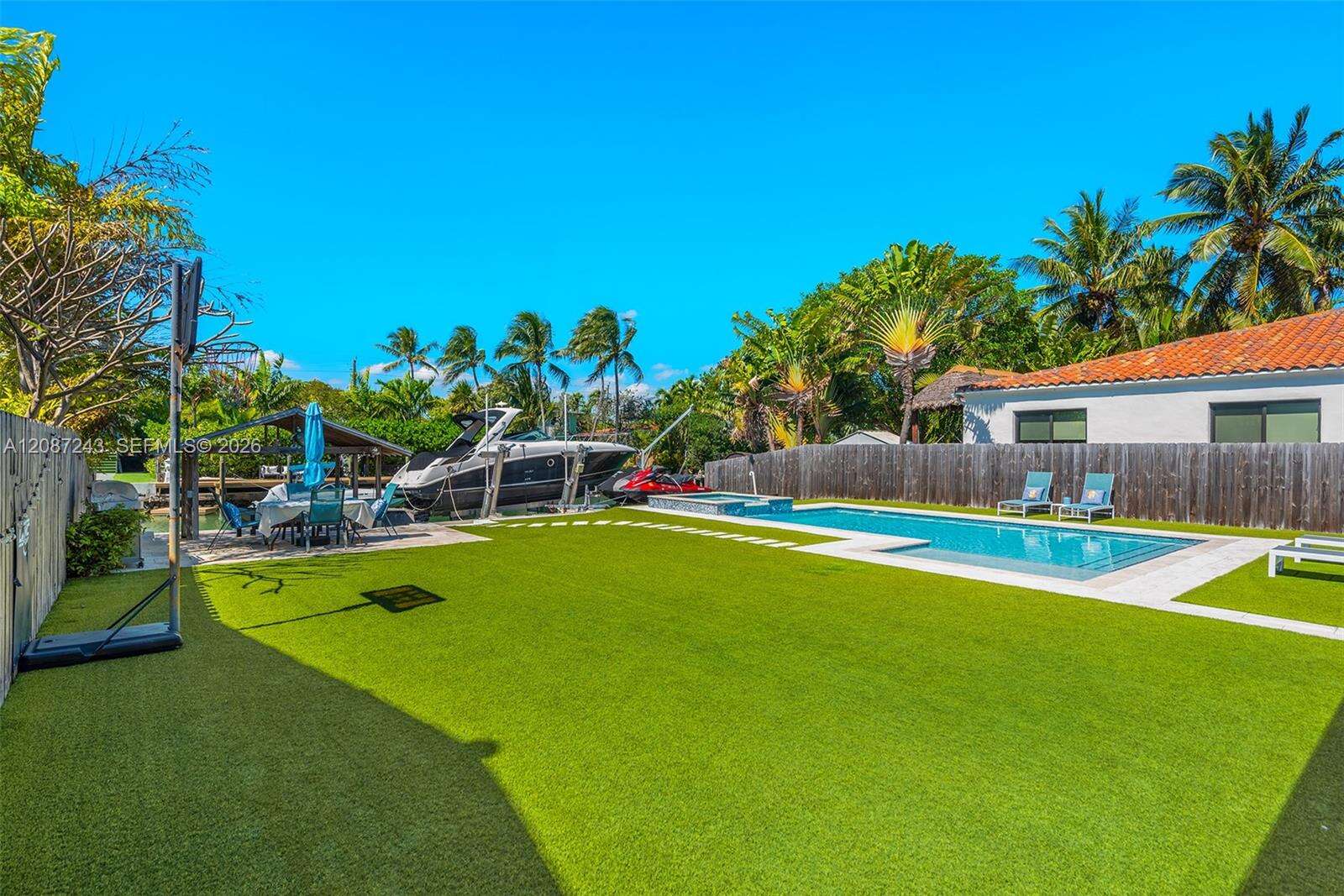 7940 Hawthorne Ave, Miami Beach, FL 33141 - For Sale photo 7