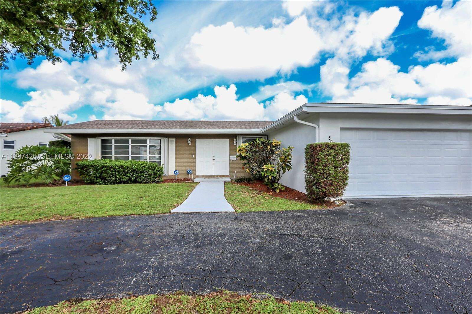 5017 Roosevelt, Hollywood, FL 33021 - For Sale photo 1