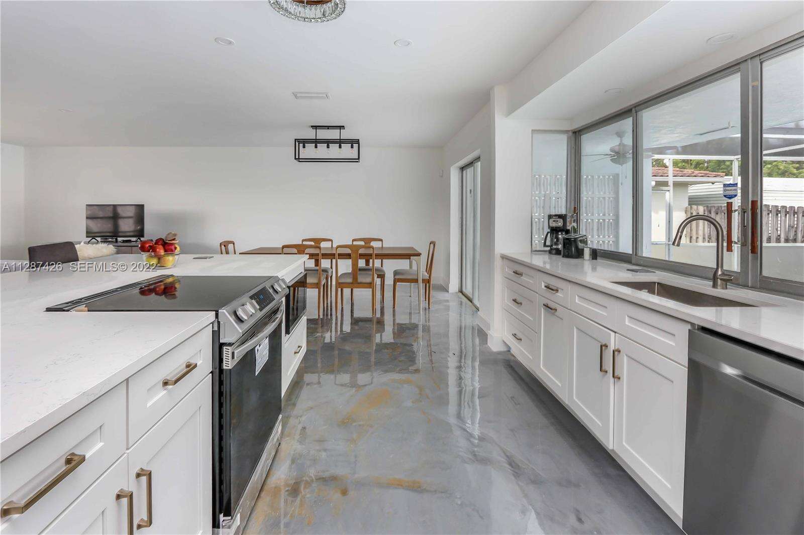 5017 Roosevelt, Hollywood, FL 33021 - For Sale photo 7