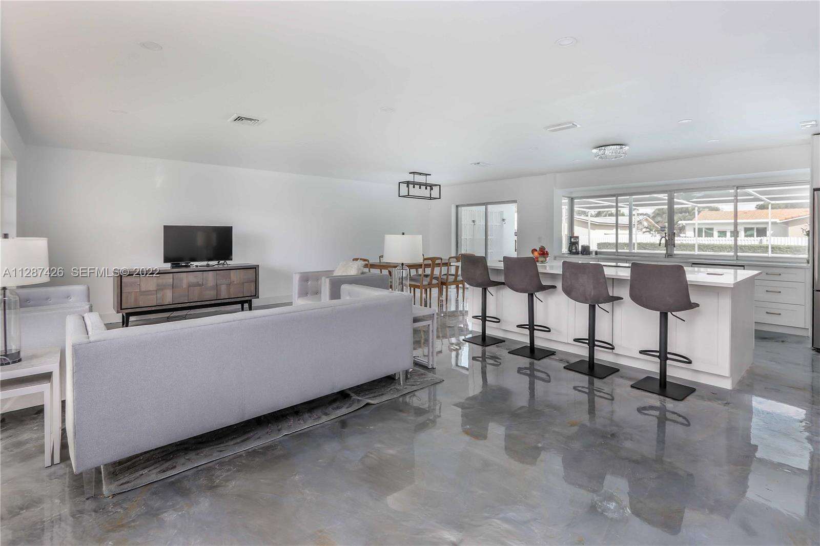 5017 Roosevelt, Hollywood, FL 33021 - For Sale photo 10