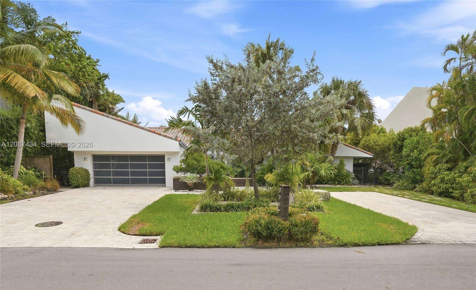 3360 165th St, North Miami Beach, FL 33160 - For Sale photo 2