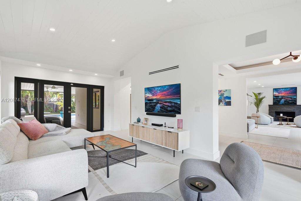 2225 Meridian Ave, Miami Beach, FL 33139 - For Sale photo 25