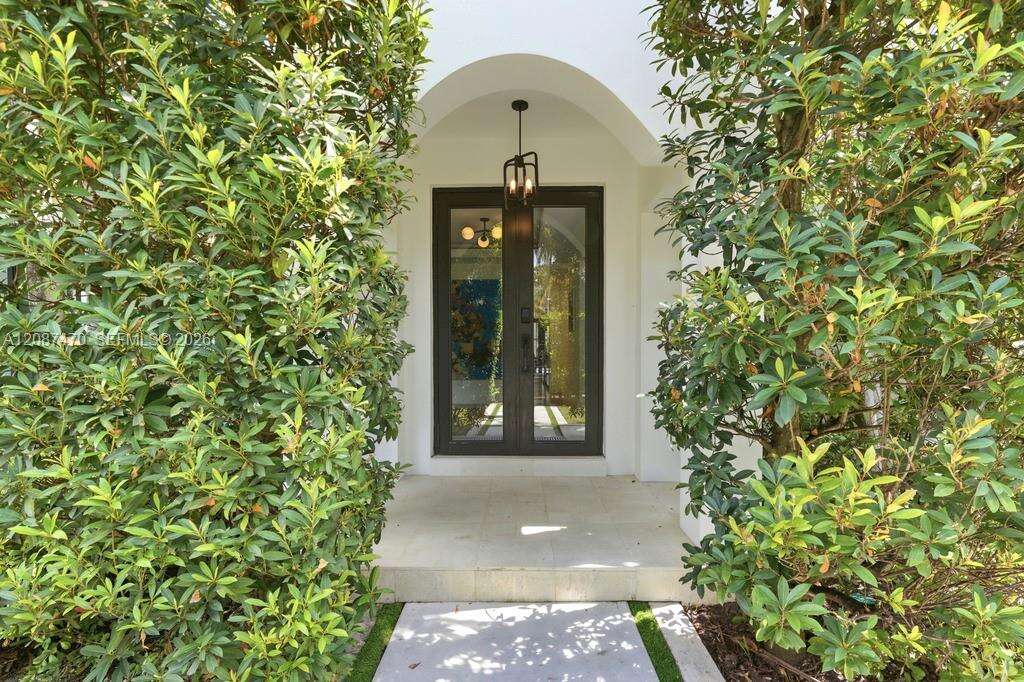 2225 Meridian Ave, Miami Beach, FL 33139 - For Sale photo 10