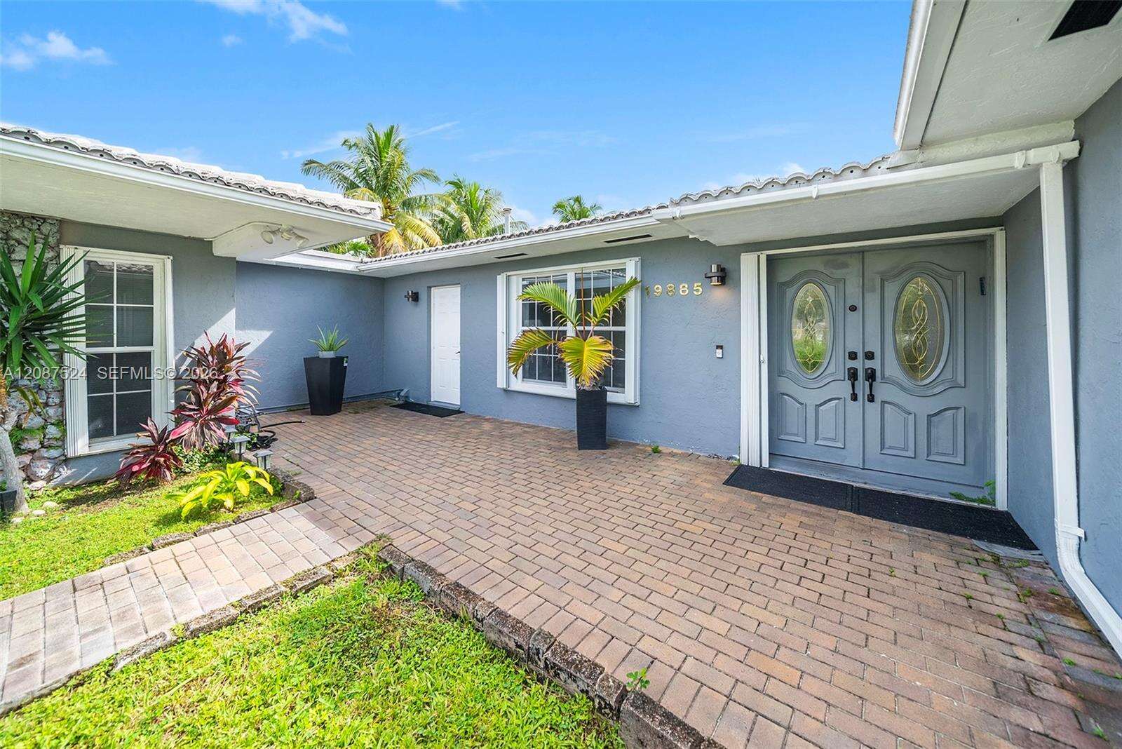 19885 22nd Ave, Miami, FL 33180 - For Sale photo 5