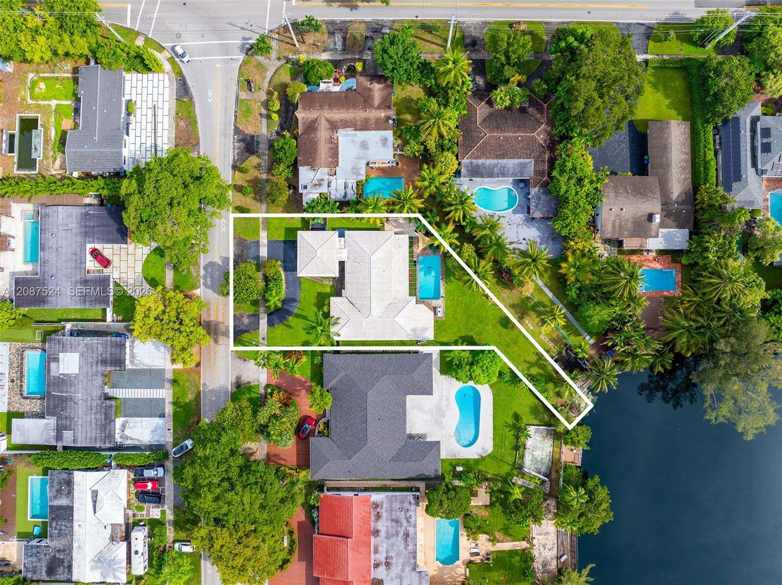 19885 22nd Ave, Miami, FL 33180 - For Sale photo 6